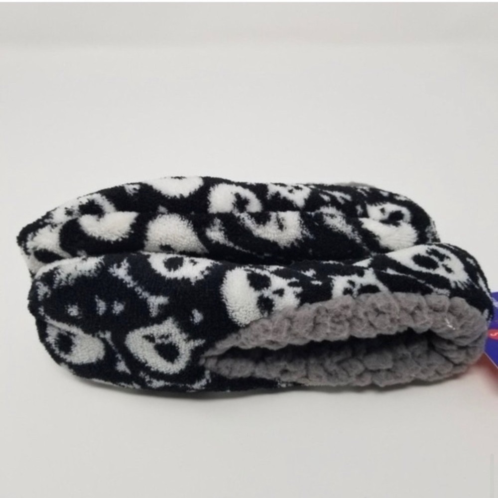 Kids Sherpa lined ultimate warmth slippers size 11 - 12 boys girls skulls - Picture 3 of 4